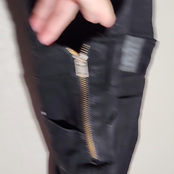 Levi's overalls Women's Overalls Jeans size 25 black bib overalls - Picture 5 of 14